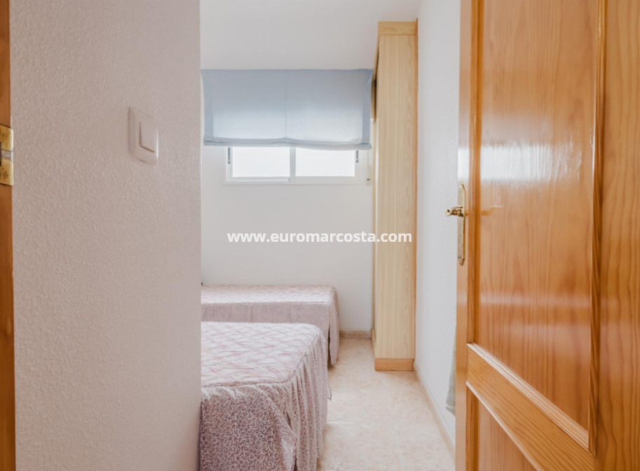 Objekte zum Wiederverkauf - Wohnung - Torrevieja - TORREVIEJA