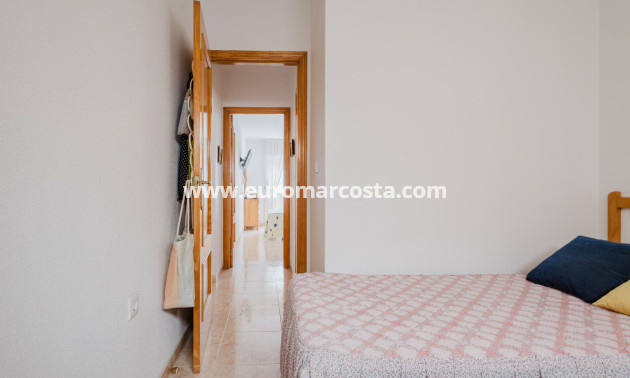 Objekte zum Wiederverkauf - Wohnung - Torrevieja - TORREVIEJA