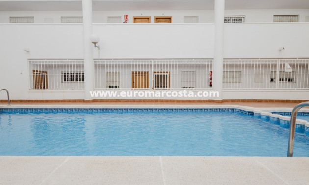 Objekte zum Wiederverkauf - Wohnung - Torrevieja - TORREVIEJA