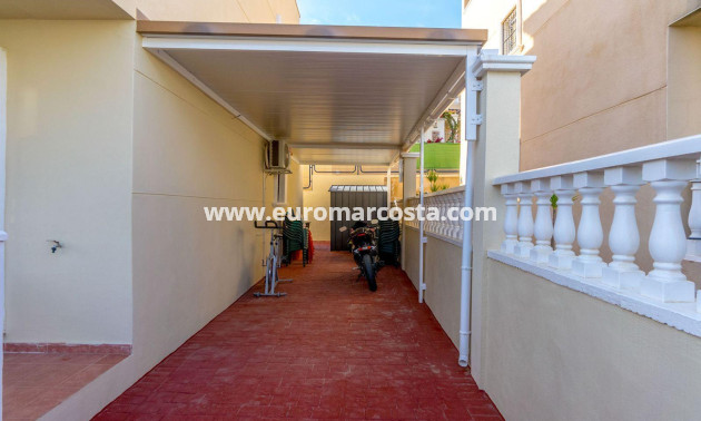 Objekte zum Wiederverkauf - Casa - Orihuela Costa