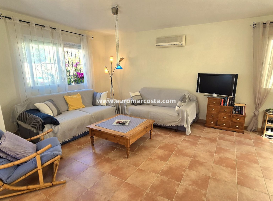 Sale - Villa - Orihuela Costa