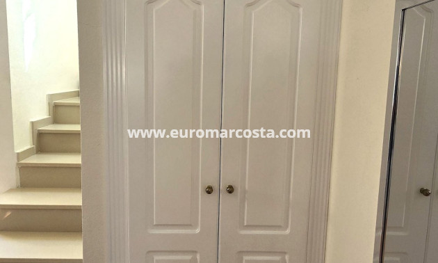 Sale - Villa - Orihuela Costa