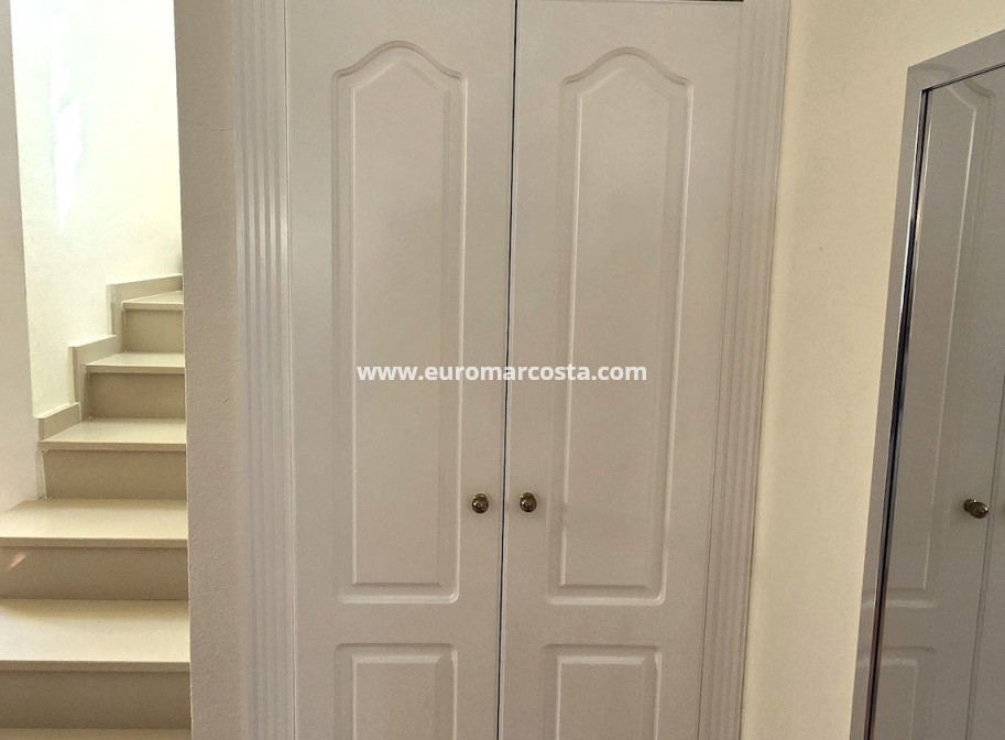 Sale - Villa - Orihuela Costa