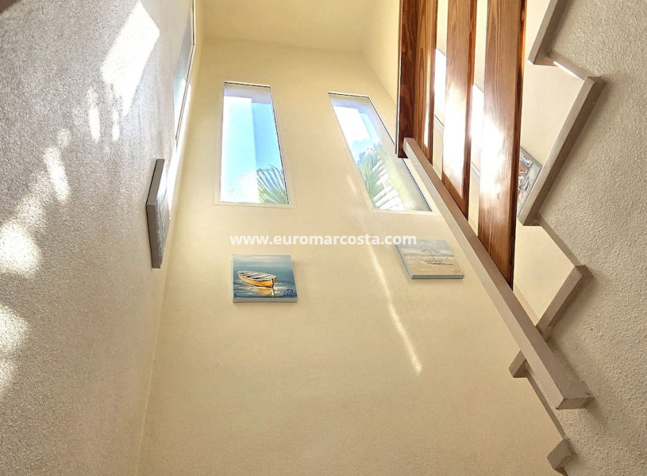 Sale - Villa - Orihuela Costa