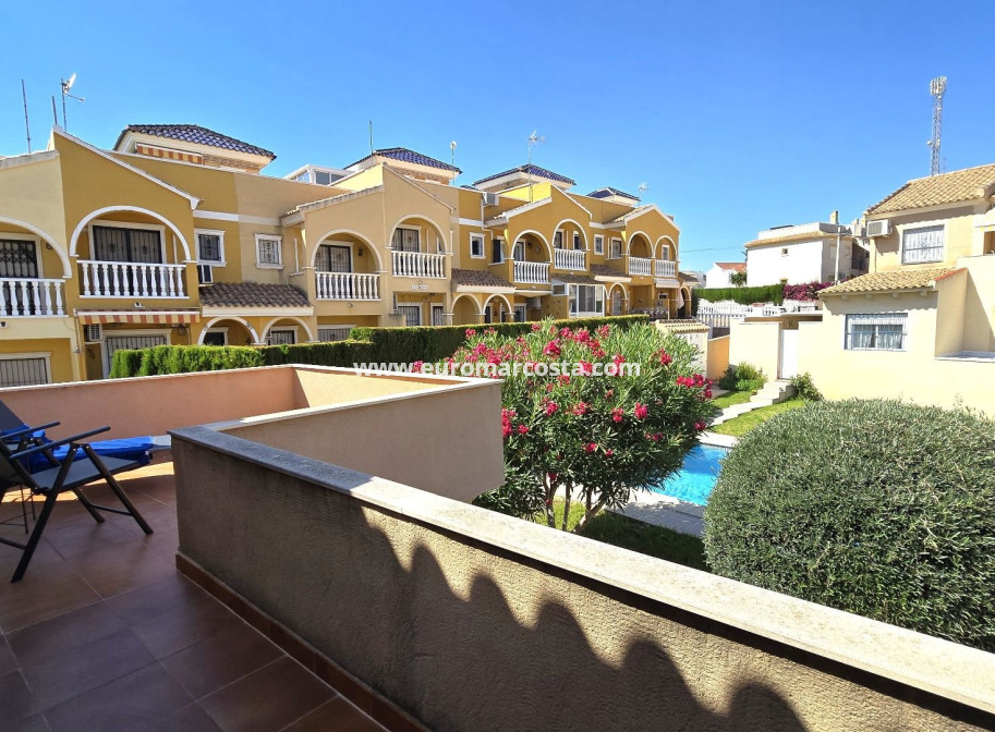 Sale - Villa - Orihuela Costa