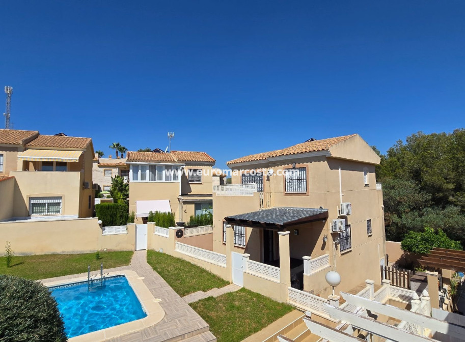 Sale - Villa - Orihuela Costa