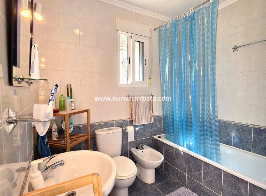 Sale - Villa - Orihuela Costa