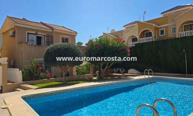 Sale - Villa - Orihuela Costa