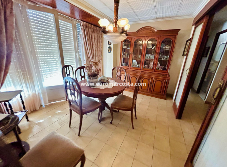 Sale - Apartment / flat - Guardamar del Segura