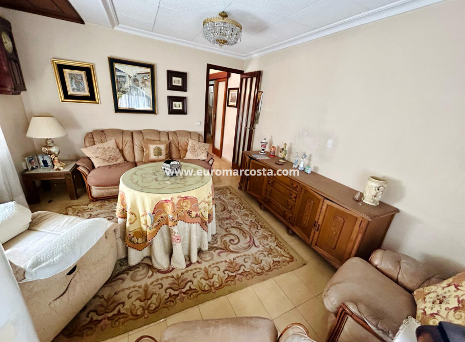 Sale - Apartment / flat - Guardamar del Segura
