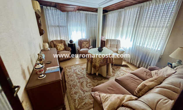 Sale - Apartment / flat - Guardamar del Segura