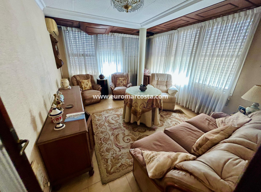 Sale - Apartment / flat - Guardamar del Segura