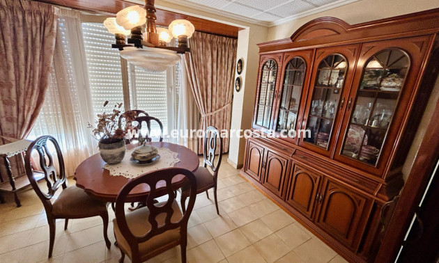 Sale - Apartment / flat - Guardamar del Segura