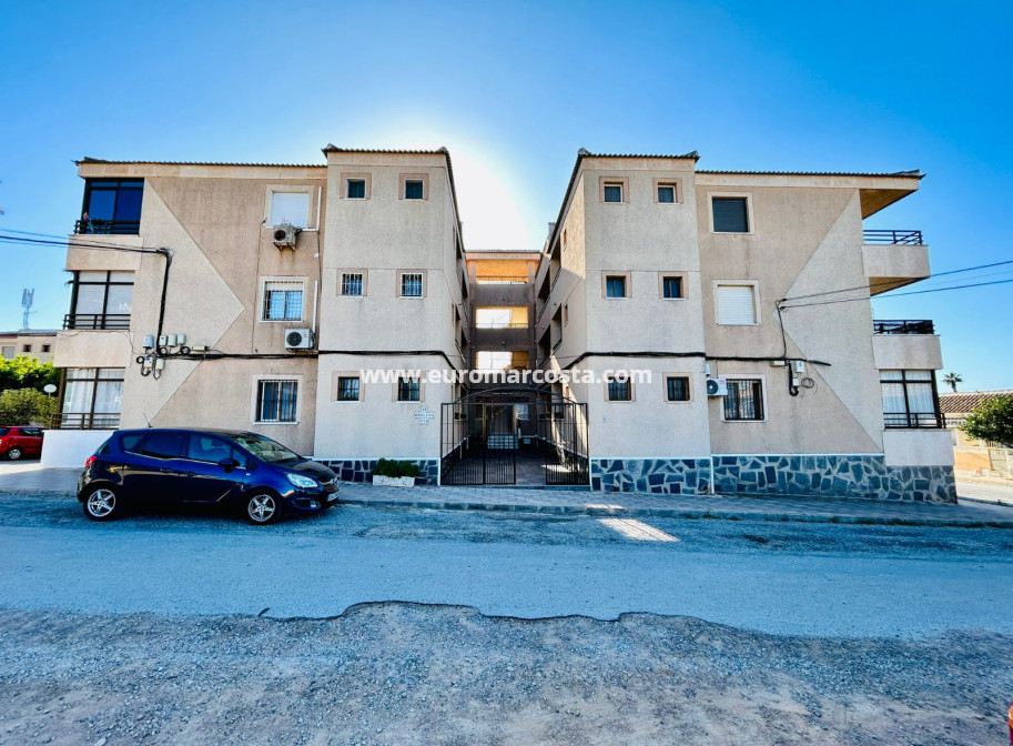 Sale - Apartment / flat - Torrevieja - TORREVIEJA