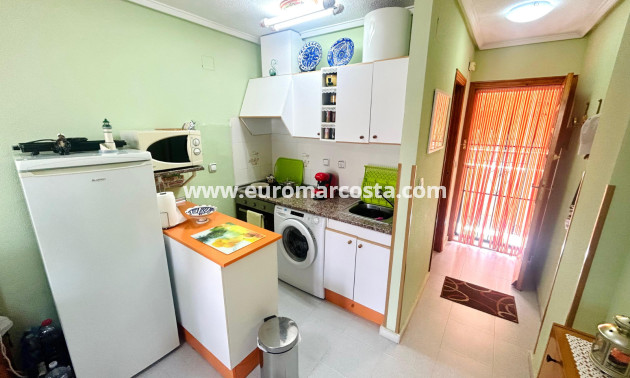 Sale - Apartment / flat - Torrevieja - TORREVIEJA