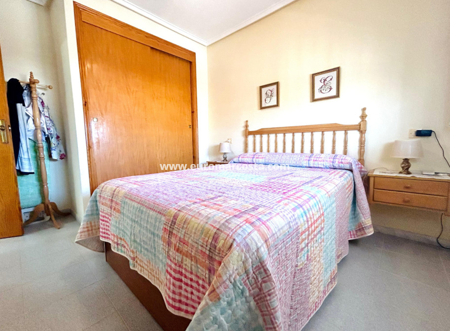 Sale - Apartment / flat - Torrevieja - TORREVIEJA