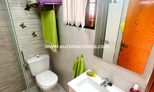 Sale - Apartment / flat - Torrevieja - TORREVIEJA