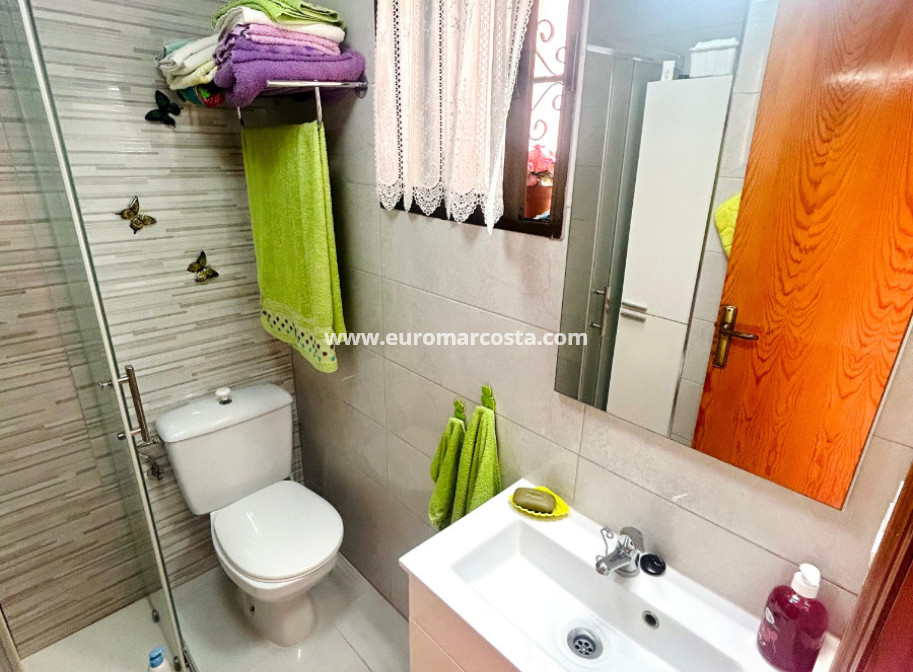 Sale - Apartment / flat - Torrevieja - TORREVIEJA