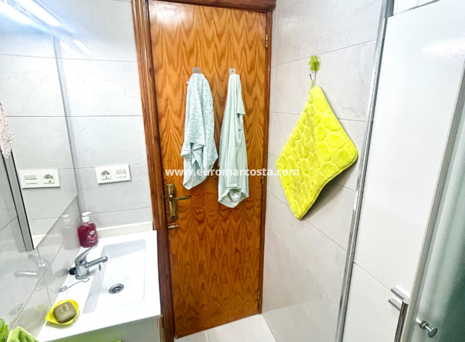 Sale - Apartment / flat - Torrevieja - TORREVIEJA