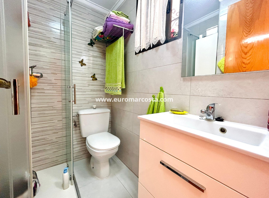 Sale - Apartment / flat - Torrevieja - TORREVIEJA
