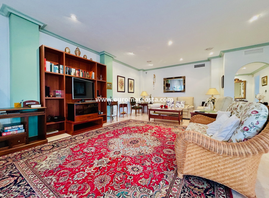 Sale - Villa - Orihuela