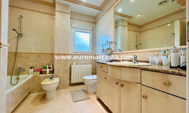 Sale - Villa - Orihuela