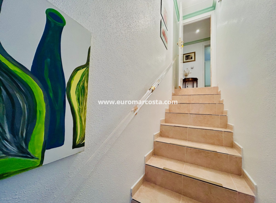 Sale - Villa - Orihuela