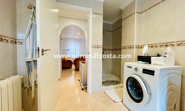 Sale - Villa - Orihuela