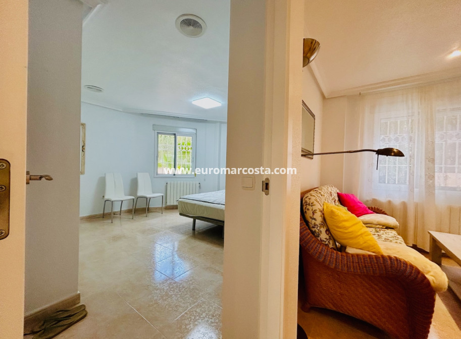 Sale - Villa - Orihuela
