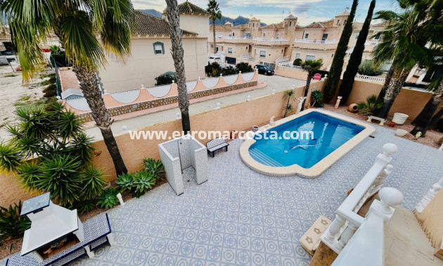 Sale - Villa - Orihuela