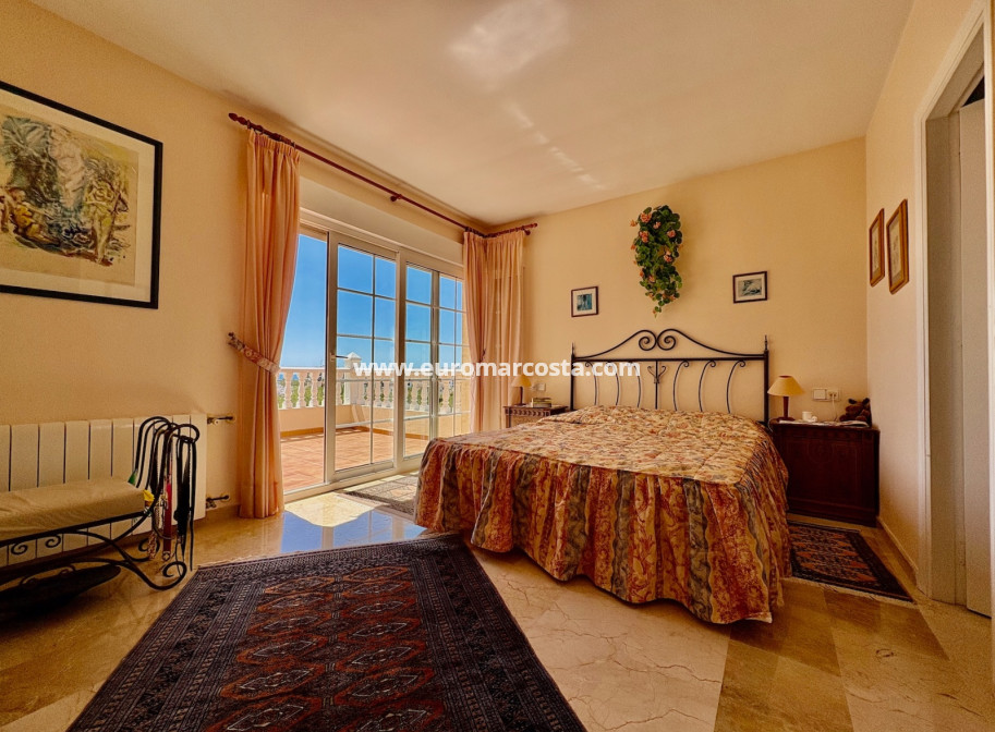 Objekte zum Wiederverkauf - Single Family Home - Orihuela - Orihuela Costa