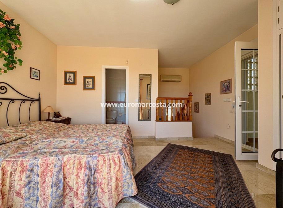 Objekte zum Wiederverkauf - Single Family Home - Orihuela - Orihuela Costa