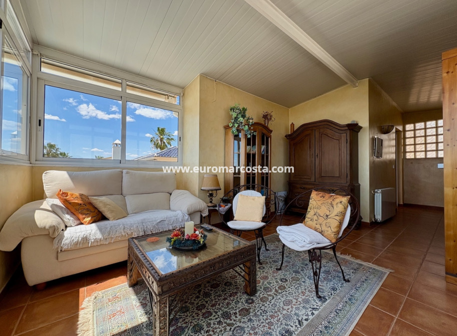 Objekte zum Wiederverkauf - Single Family Home - Orihuela - Orihuela Costa