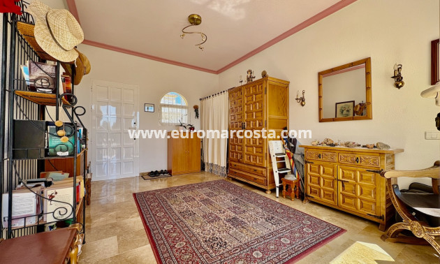 Objekte zum Wiederverkauf - Single Family Home - Orihuela - Orihuela Costa