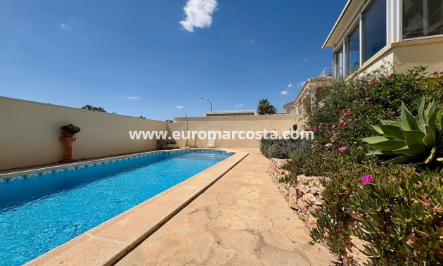 Objekte zum Wiederverkauf - Single Family Home - Orihuela - Orihuela Costa