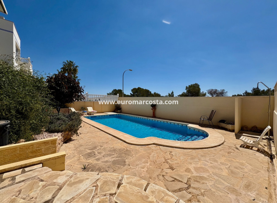 Objekte zum Wiederverkauf - Single Family Home - Orihuela - Orihuela Costa