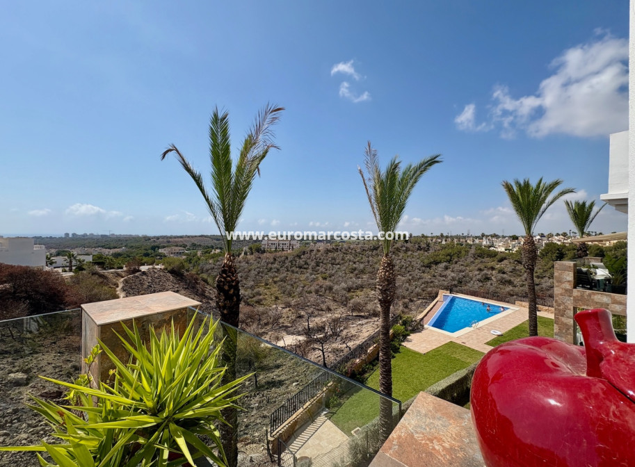 Objekte zum Wiederverkauf - Wohnung - Orihuela Costa