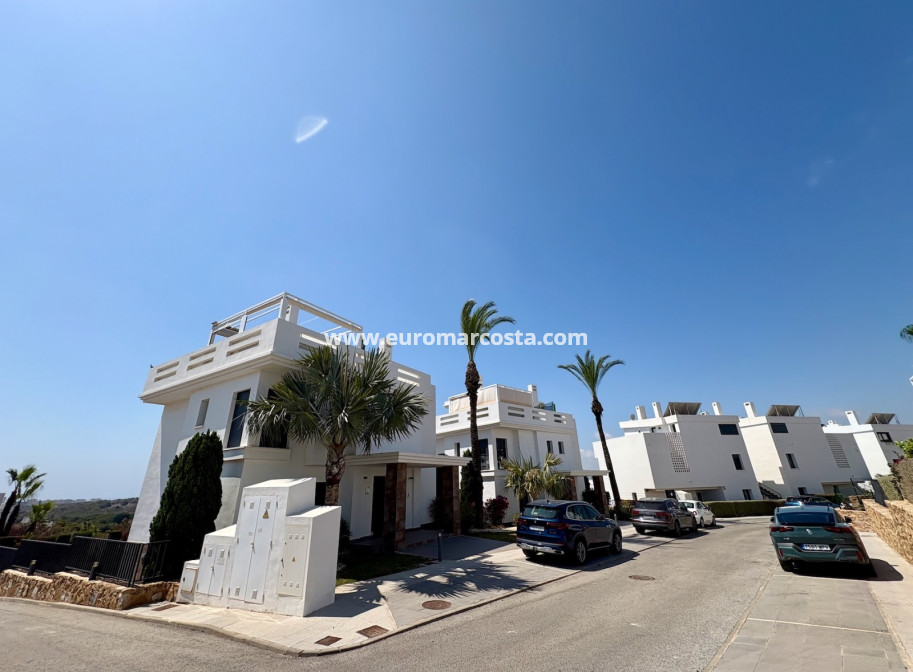 Objekte zum Wiederverkauf - Wohnung - Orihuela Costa