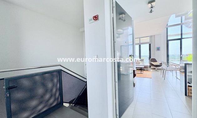 Objekte zum Wiederverkauf - Wohnung - Orihuela Costa
