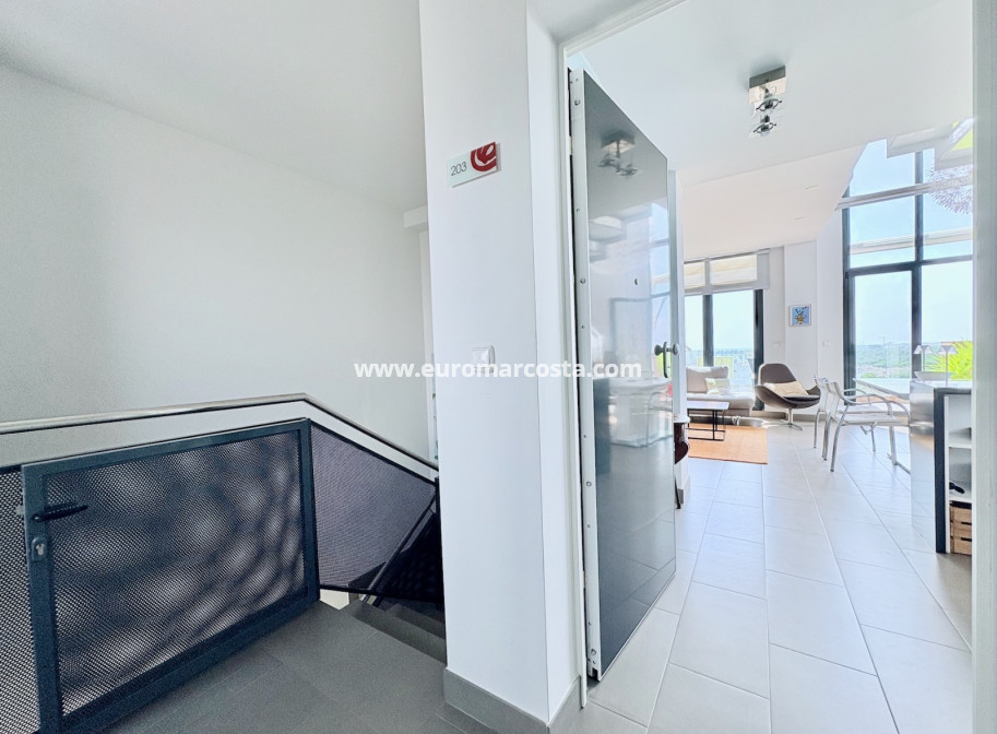 Objekte zum Wiederverkauf - Wohnung - Orihuela Costa