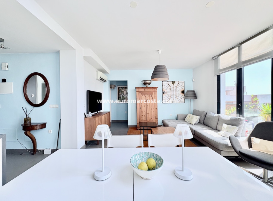 Objekte zum Wiederverkauf - Wohnung - Orihuela Costa