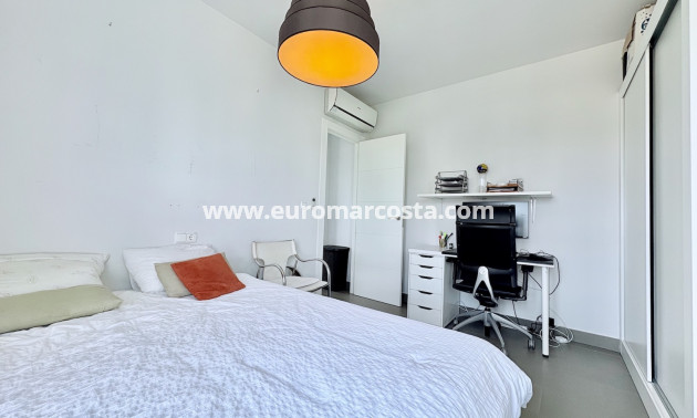 Objekte zum Wiederverkauf - Wohnung - Orihuela Costa
