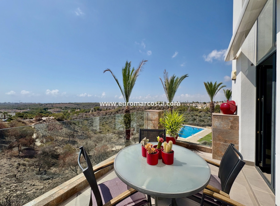 Objekte zum Wiederverkauf - Wohnung - Orihuela Costa