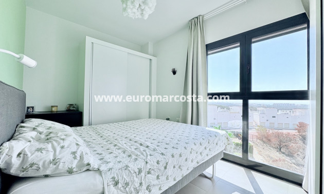 Objekte zum Wiederverkauf - Wohnung - Orihuela Costa