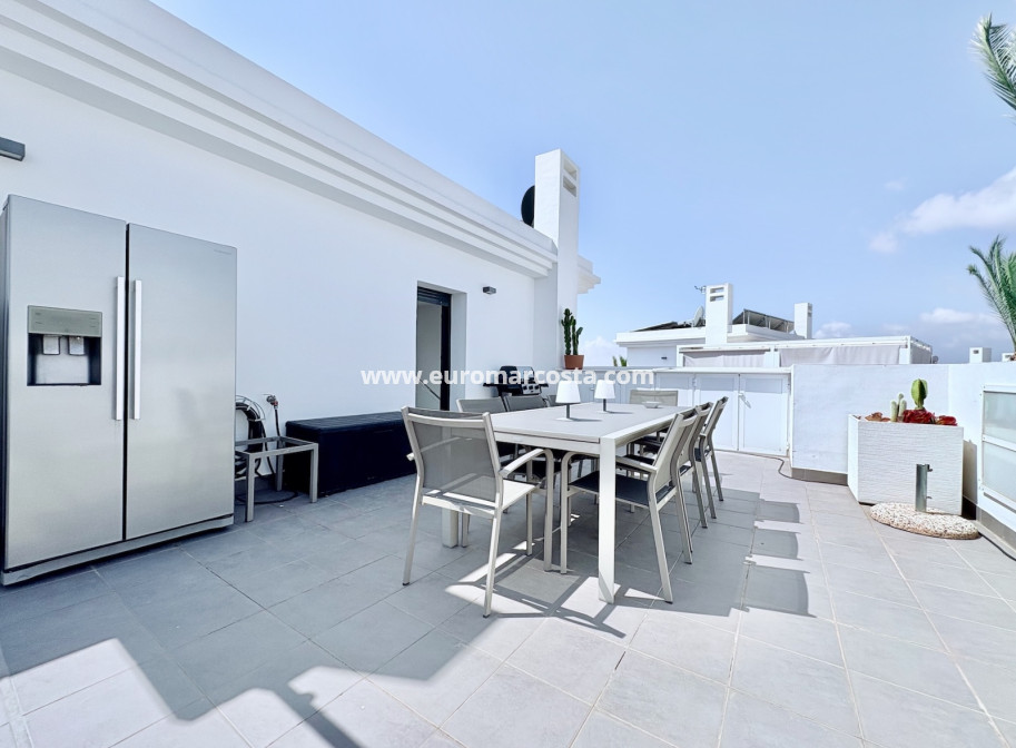 Objekte zum Wiederverkauf - Wohnung - Orihuela Costa