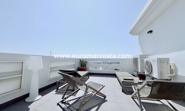 Objekte zum Wiederverkauf - Wohnung - Orihuela Costa