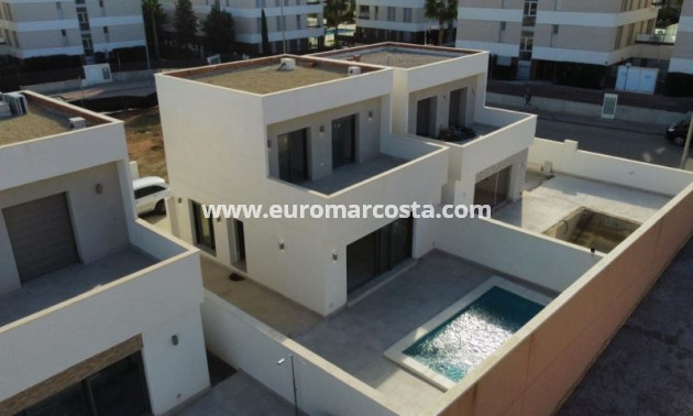 Sale - Villa - Orihuela Costa