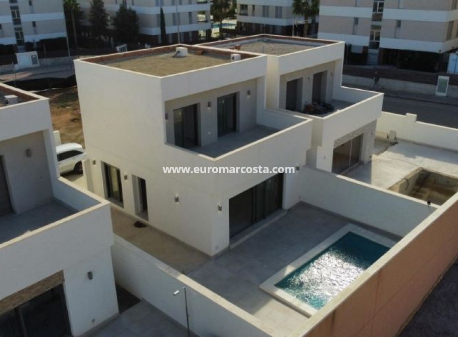 Sale - Villa - Orihuela Costa