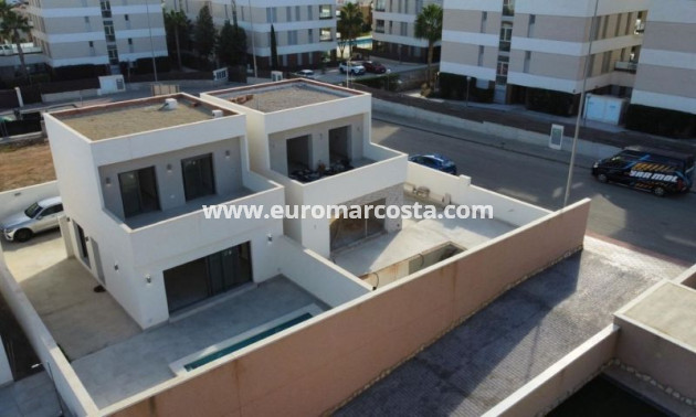 Sale - Villa - Orihuela Costa