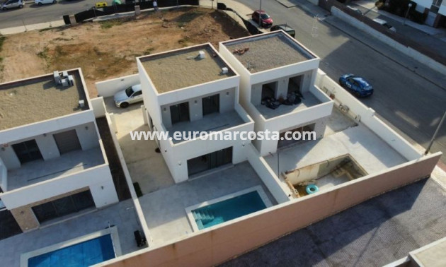Sale - Villa - Orihuela Costa